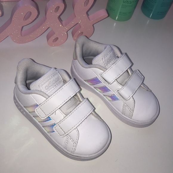 Toddler shoes!! - Picture 2 of 2